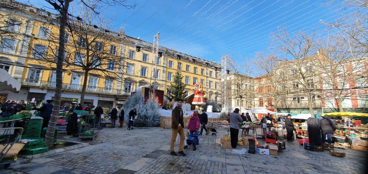Santocha : Appartement En Plein Coeur De Ville ! Carcassonne Dış mekan fotoğraf