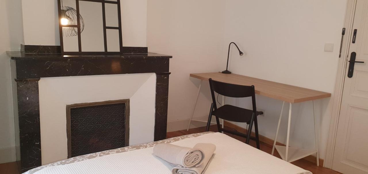 Santocha : Appartement En Plein Coeur De Ville ! Carcassonne Dış mekan fotoğraf